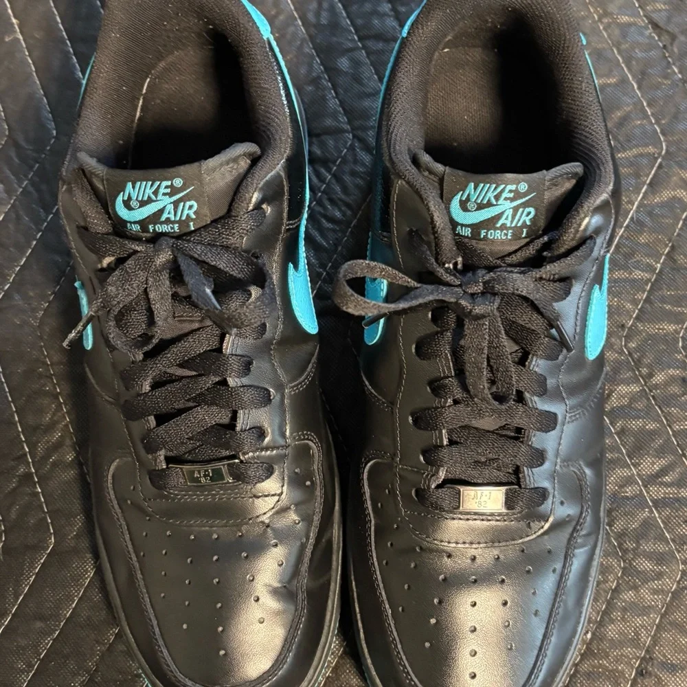 Vintage Nike Air Force 1 Men's Black and Aqua Sneakers
